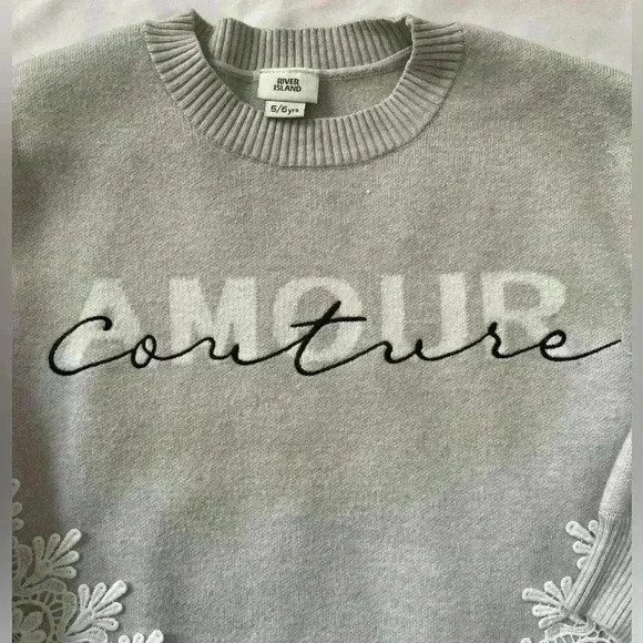 River Island RI Girls Kids Age 5/6 Sweater Gray Amour Couture - Picture 2 of 8